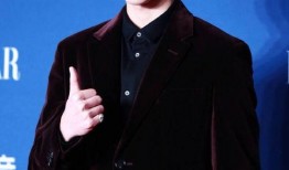 明星八卦爆料最新蔡徐坤,神秘女友身份引网友热议